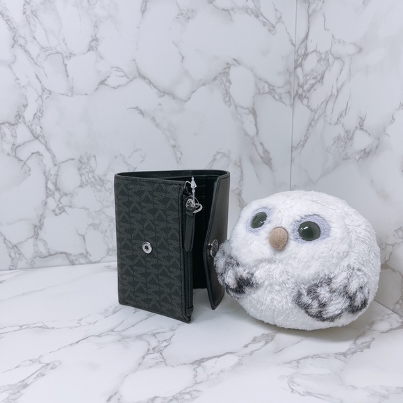 Michael Kors Erin Small Backpack and Wallet - Picture 8 of 14